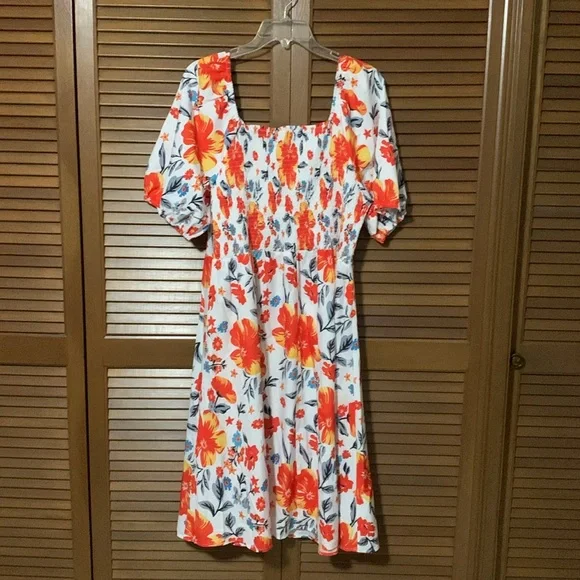 NWOT 3X Tropical Floral Puff Sleeve Dress - Picture 5 of 6